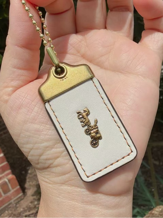 Coach Accessories - Coach 1941 Medium Hangtag ，2" x 1 1/4"